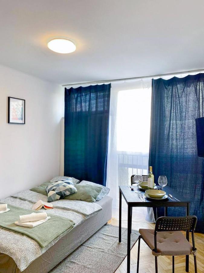 Halby Apartment Chlodna 15 Varşovia Exterior foto